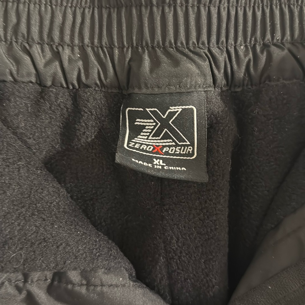 Zero Xposur Snow Pants. NWOT. XL